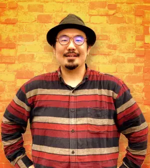 前作では驚異の映画祭13冠！新星映画監督・松尾豪が手がける、インパルス堤下・円神A.rikをW主演に迎えたハートフルコメディ「おっさんが眠るまで」公開中