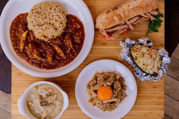 「未来の食」を体験できる！話題の野外フードコート「Beeat!!八重洲」に 11月10日（水）からLIKE CHICKEN!?のキッチンカーが登場！