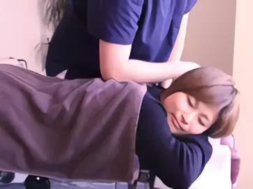 年中無休で予約不要！子供からお年寄りまで利用できる『国立駅前カイロプラクティック整体院』の情報を駅チカドットコムで公開