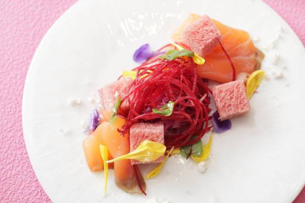 話題のバービー新商品体験や、キッズパティシエ体験などお子様が嬉しいイベント付き ファッションドール「バービー」とコラボレーションした料理やスイーツが食べ放題 『バービーカラーリビール バルーンパーティー』