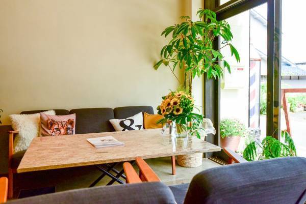 「のん」 さんアート作品 「あやめとRADOHRE(ラドーレ)」 を 古民家再生施設 「ラドーレ神河」 （兵庫県神崎郡神河町） で 10月27日より展示スタート