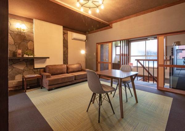 「のん」 さんアート作品 「あやめとRADOHRE(ラドーレ)」 を 古民家再生施設 「ラドーレ神河」 （兵庫県神崎郡神河町） で 10月27日より展示スタート