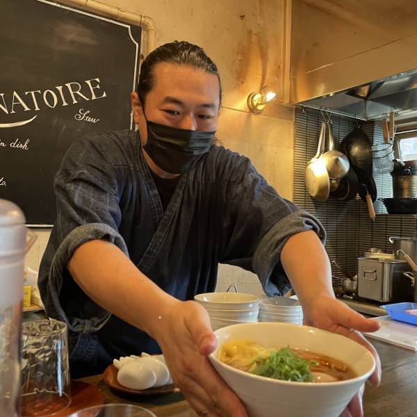 サバ節全開！上海料理店や和食店の技術を注いだ淡麗醤油ラーメン「中華そば　べぃしっく」が吉祥寺にオープン！