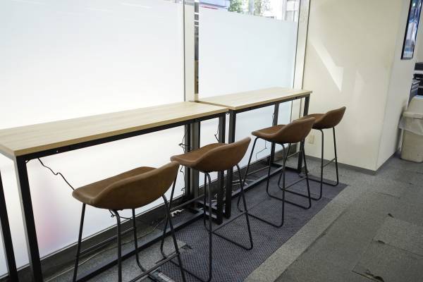 キンコーズ・新宿御苑店に  個室型作業スペース『RemoteworkBOX』を設置