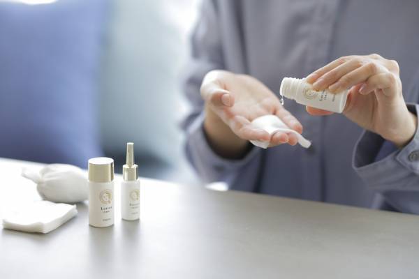 【OMO by 星野リゾート　京都3施設】都市観光ホテル「OMO」&times;京都の老舗ブランド「よーじや」の共同企画 卒業旅行プラン「OMOの卒たび～京都べっぴん旅～」販売｜期間：2021年12月1日〜2022年6月30日／販売施設：OMO5京都祇園、OMO3京都東寺、OMO5京都三条