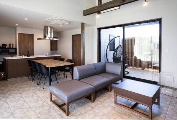 愛犬と泊まれる豪華貸別荘の村？【Asovillage"アソビヴィレッジ"】が2021年8月にOPEN！！！全棟100坪以上天然芝ドッグラン！九十九里浜の海岸沿い！