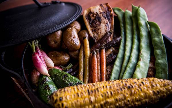 『ミシュランガイド東京 2022』発表。「薪焼 銀座おのでら」が二年連続の一つ星獲得