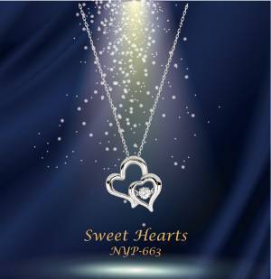 Crossfor New York クリスマスコレクションにMiss World Japan2021ファイナリスト提供モデルの４デザインが登場