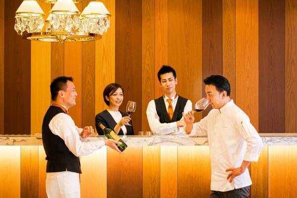 【ひらまつレストラン】オフピークにも楽しむ新スタイルのクリスマス「EVERYDAY is Christmas」～いつもの今日がクリスマスになる～