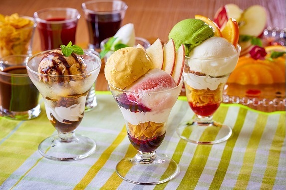 ありそうでなかった過ごし方【温泉宿でクリスマス】感染症対策万全の温泉宿、大江戸温泉物語が贈るクリスマス スペシャルバイキング