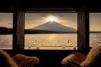 【星のや富士】富士山の山頂と太陽が重なる“ダイヤモンド富士”を貸切船から眺める「湖上の絶景アペリティフ」開催｜期間：2021年12月1日〜2022年2月28日