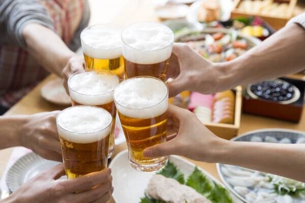 日本全国のクラフトビールをポータブルサーバーで楽しめる『ビールの縁側』が、年末年始限定の「ポンプ無料クーポン配布キャンペーン」を12月15日（水）より開始