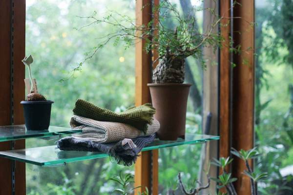 ＜新商品＞ 麻の心地よさを伝えたい。タオル専門店「伊織」と「Landscape Products 」とのコラボレーションタオル第二弾「PLAIN PLAID（プレインプレイド）」が登場！