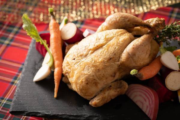 クリスマスオーナメント作りやお子様縁日も楽しめる！ ホテルメイドの約20種類のお料理と専属パティシエ特製のクリスマススイーツをご家族で  『クリスマスファミリーブッフェ』開催