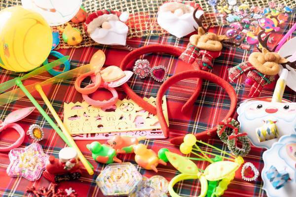 クリスマスオーナメント作りやお子様縁日も楽しめる！ ホテルメイドの約20種類のお料理と専属パティシエ特製のクリスマススイーツをご家族で  『クリスマスファミリーブッフェ』開催