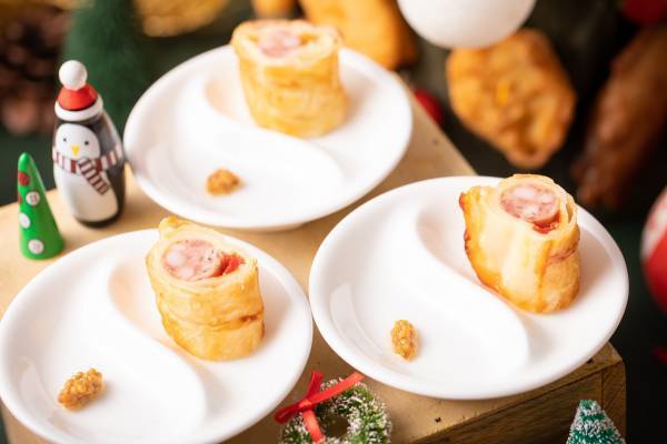 クリスマスオーナメント作りやお子様縁日も楽しめる！ ホテルメイドの約20種類のお料理と専属パティシエ特製のクリスマススイーツをご家族で  『クリスマスファミリーブッフェ』開催