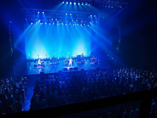 杉山清貴 35周年ライブツアースタート