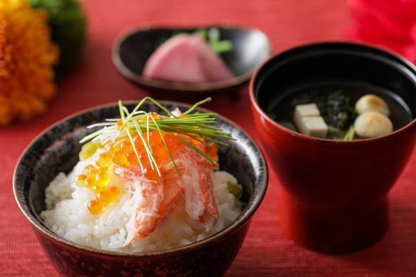 能登牛と黒毛和牛の食べ比べや加賀野菜をつかった贅沢な美食  『能登から愛知へ 春便り～鉄板焼～』 販売