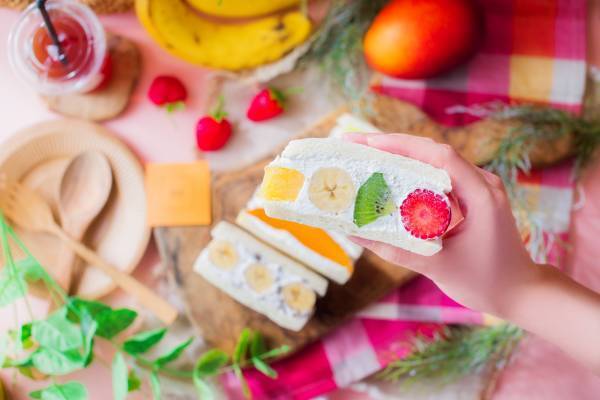 FruitsBOX DAIKANYAMA &times; MARUKO & COJICOJI まる子とコジコジが大人気フルーツサンド専門店とコラボ！ 限定コラボサンドやコラボグッズも登場
