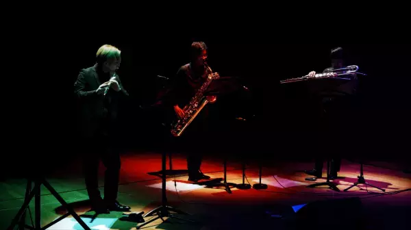 器楽作品演奏の空間を電子技術を用いてデザインし、その可能性を提案するspac-e 『紅潮する空間』12/21開催！　カンフェティにてチケット発売中