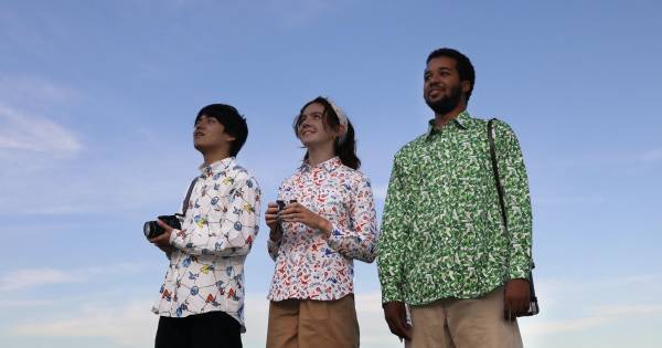 「ポケモンシャツ」が、新しいポケモンの柄を販売開始！ 『ポケットモンスター ルビー・サファイア』の全ポケモン135匹の柄がついに集結！