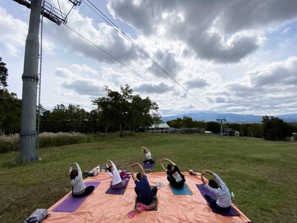 【北海道ニセコ】国定公園を活用したアドベンチャートラベル 「ヨガ &times; サイクリング」モニターツアーの実施