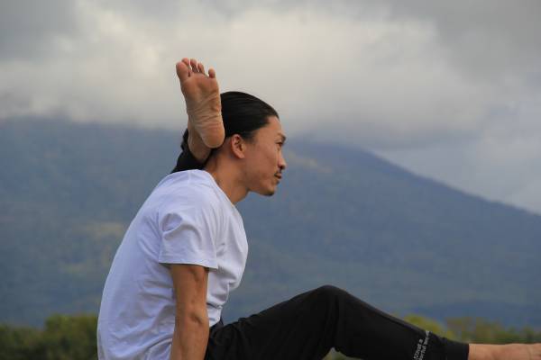 【北海道ニセコ】国定公園を活用したアドベンチャートラベル 「ヨガ &times; サイクリング」モニターツアーの実施