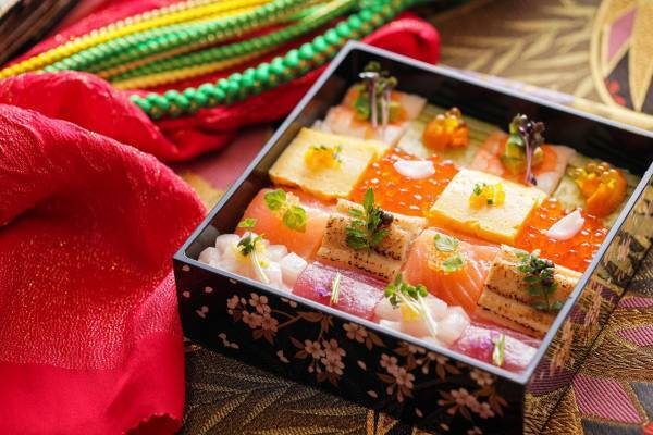 100個限定！ストリングスホテル 名古屋から皆様に贈る&ldquo;GIFT&rdquo; 　『出来立て手作りおせち』販売