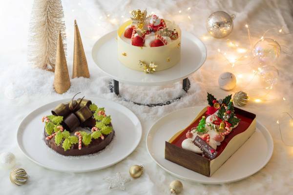 【京都悠洛ホテル Mギャラリー】 &ldquo;女王&rdquo;ショートケーキやチョコレートとラズベリーのムースケーキ、&ldquo;王冠&rdquo;をイメージした抹茶ガナッシュケーキなど全3種のクリスマスケーキ 「MGallery Christmas Story for Her」2021年11月1日（月）より予約受付開始