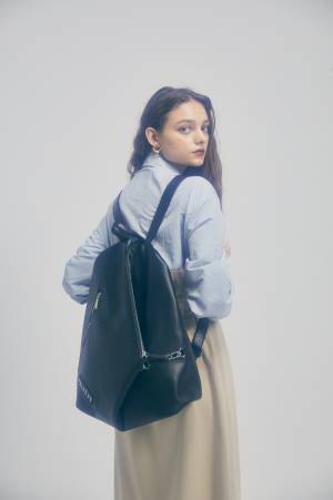 オンでもオフでも、仕事からデートまで「モテ」と機能性をどちらも逃さないバックパックが発売