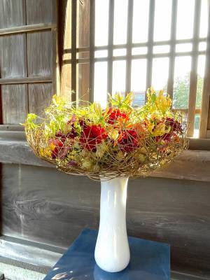 国宝「高岡山　瑞龍寺」で第23回花まつフラワーデザイン展『花心論2021』を開催しました！