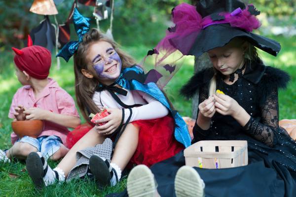 ハロウィーンをオンラインで楽しむ「横浜西口ハロウィン2021」を開催