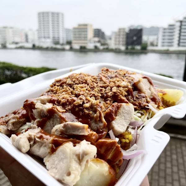 日本&rarr;台湾&rarr;ベトナム経由でたどり着いた味！ 水天宮前に 「アジアン食堂ディエン」がオープン！チキンオーバーライスを台湾とベトナムソースでお楽しみください！
