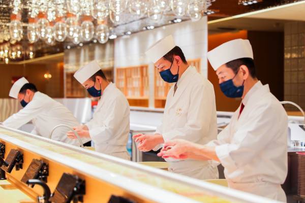 ミシュラン星獲得「銀座おのでら」新業態 「廻転鮨 銀座おのでら本店」「立喰鮨 銀座おのでら本店」 10 月 8 日（金）オープン！