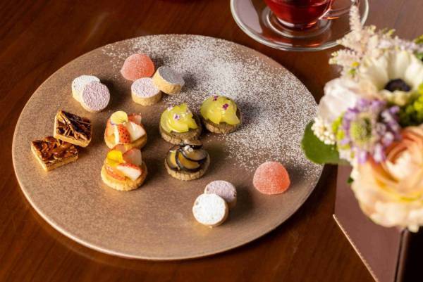 【星のや軽井沢】氷上の特等席で大切な人と特別な時間を過ごす「星のや軽井沢 星冴ゆる冬の記念日プラン」販売開始｜期間：2021年12月1日~2022年2月28日