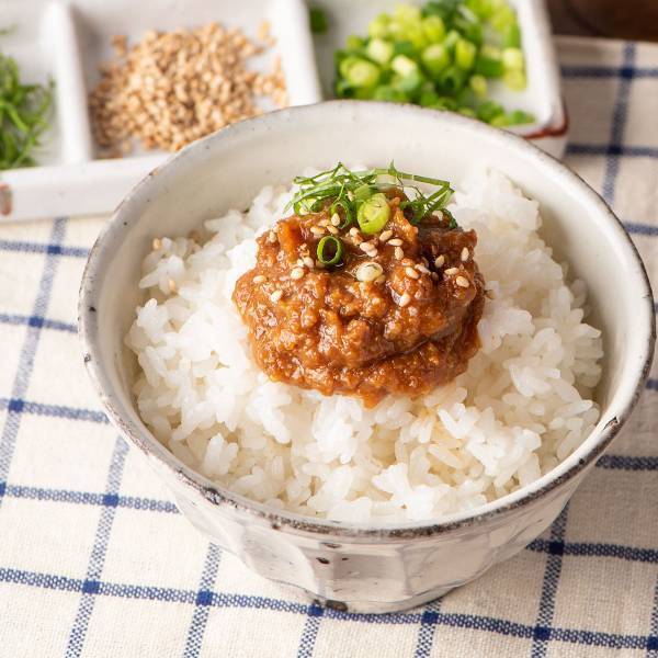 ＼絶対におかわりしたくなること間違いなし！／大人気のごはんのお供シリーズに贅沢な5品が仲間入り！【久世福商店】