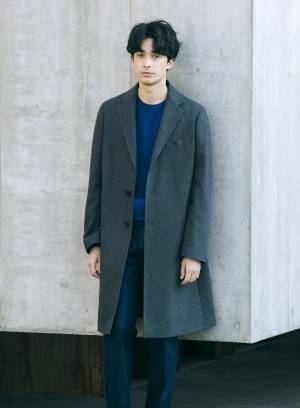 普段使いもできる成人式向けウールチェスターコートを発売　サステナブルな取り組みとして、裁断残ウール生地を使用