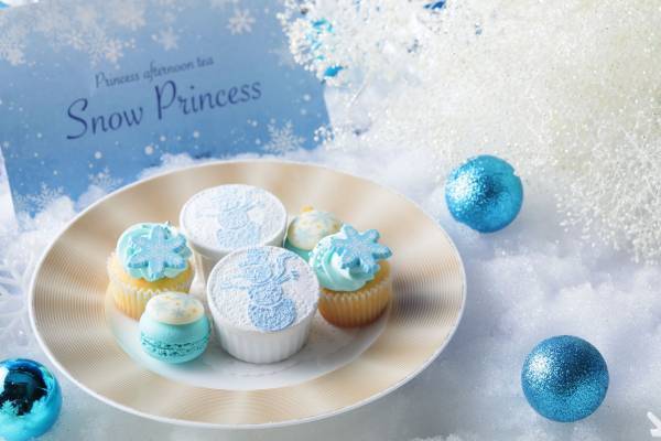 クリスマスシーズン到来！【雪の女王】がテーマ！ 雪の世界をロイヤルブルーで表現したスイーツがクリスマスを彩る 「スノープリンセスアフタヌーンティー～ロイヤルブルー～」販売開始