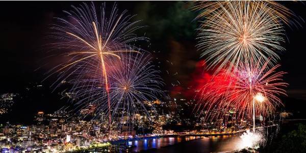 想い出リベンジ！今年の花火は冬に楽しむ。冬の花火を楽しめる大江戸温泉物語の４つの宿と12月スタート、冬のまんぞくバイキングのご紹介。