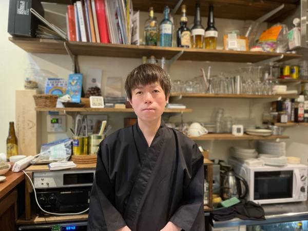 ミステリー作家が握る江戸前鮨! 繊細な手捌きと豊富な知識で握る鮨会席!  清澄白河に居酒屋明利がオープン!!