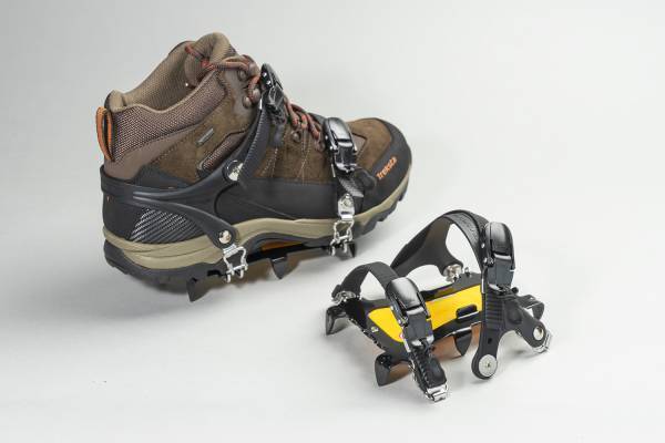 冬山トレッキング用「10本爪アイゼン」販売個数前期比120%達成！ウインターシーズン到来を受けて販促強化を実施