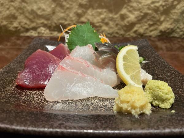 全国から仕入れた日本酒と無農薬食材の小鉢! 初めて日本酒を好きになったり、もっと好きになったりするきっかけを提供します。「 小鉢と日本酒　たとえば。」が九段下にオープン!