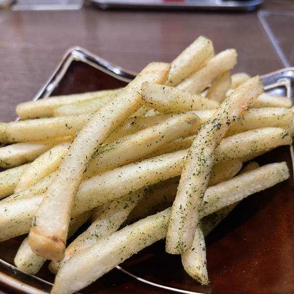 日本一の抹茶ハイ！シングルオリジンの日本茶・抹茶のマリアージュ専門店！日本茶インストラクターの「Chamari Akabane/チャマリ アカバネ-お茶と酒-」が赤羽にオープン！