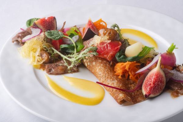 【株式会社ひらまつ】全国30店舗で味わう「くまもとあか牛&times;山の恵み」10月15日スタート ～初の牛一頭買いに挑戦～