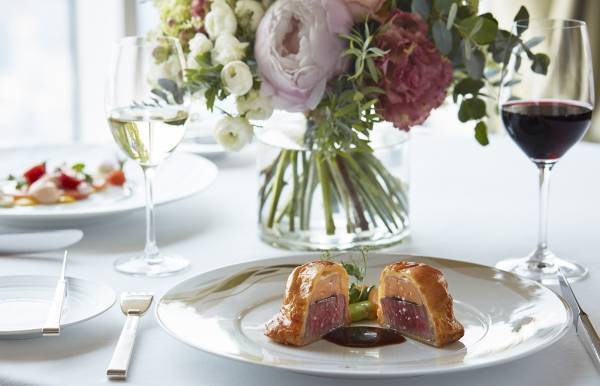 【株式会社ひらまつ】全国30店舗で味わう「くまもとあか牛&times;山の恵み」10月15日スタート ～初の牛一頭買いに挑戦～