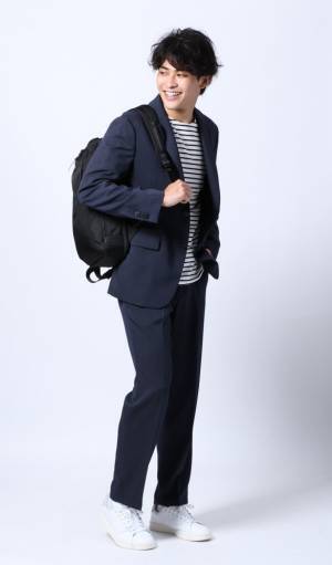 環境配慮と機能性を両立したTERRATECH(テラテック)シリーズ展開スタート　リサイクルポリエステルを使用した&ldquo;ウール見え&rdquo;セットアップスーツを発売