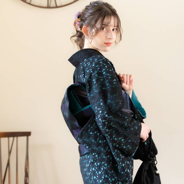 【京都きもの町&times;美少女図鑑】新作オリジナルレース着物発表。PRにオーディショングランプリ・かおりさんを起用