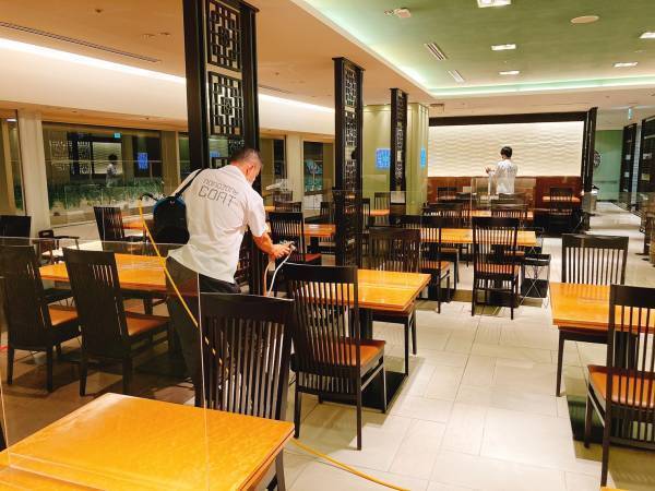 旅の始まりも終わりも気持ちよく快適に 次世代抗菌防臭コーティングでエアポートの食事を安心して楽しめる環境に