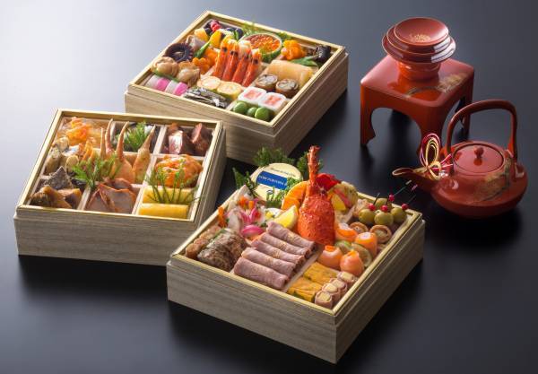 【10/1～予約受付開始】40年の伝統と信頼で培われた 「ポートピアホテルのおせち2022」 ～新たな年のはじまりを大切な方と縁起良く～