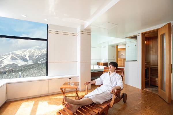 【リゾナーレトマム】雪山の絶景×プライベートサウナの2泊3日ワーケーションプランを提供｜期間：2021年12月2日～2022年3月30日
